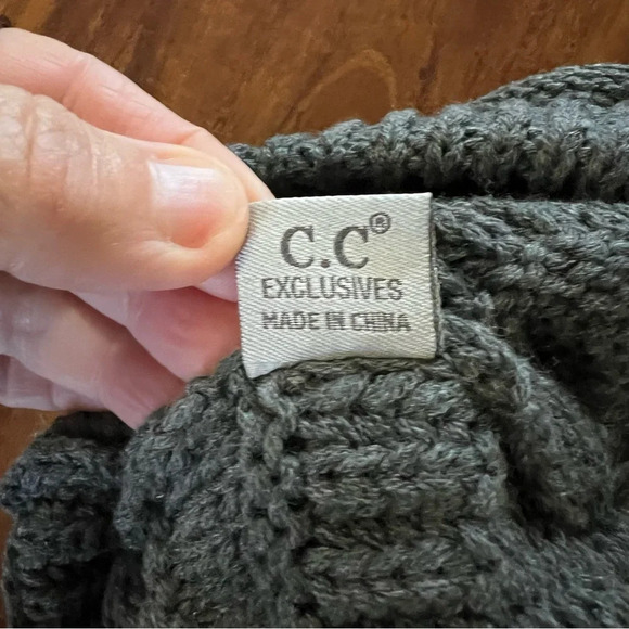 CC Grey Cable Knit Faux Fur Pom Beanie with Tan Pom Pom - Picture 4 of 5